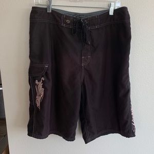 33” Kirra Black Boardshorts - Rarely Worn